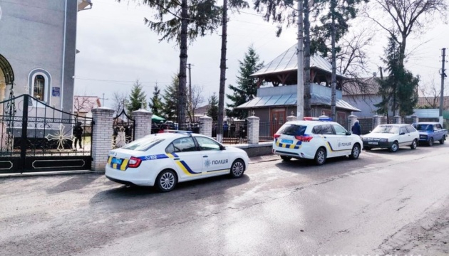 На Буковине и Винницкой области произошли конфликты между верующими различных общин