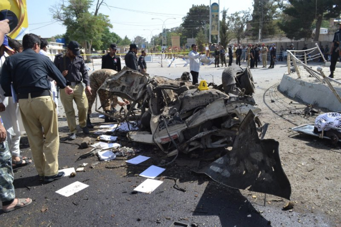 Потрійний теракт у Пакистані: загинули 35 осіб