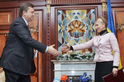 Тимошенко вийде на волю, якщо погасить збитки від газової угоди, - Янукович (відео)