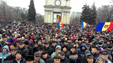 В Молдове прошли многотысячные антиправительственные протесты