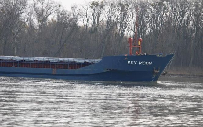 Суд оштрафував екіпаж іноземного судна за відвідування портів в Криму