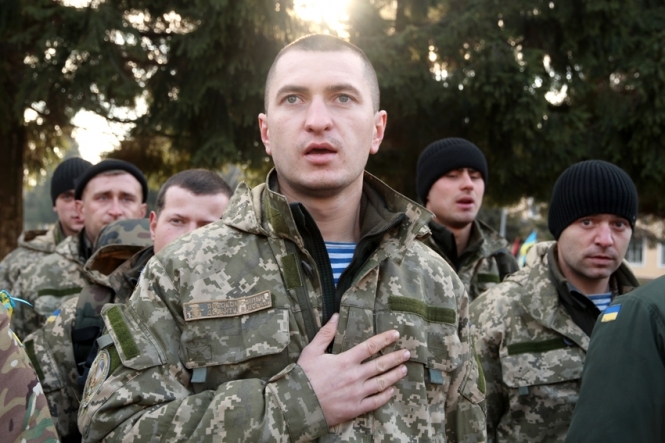 Во Львов из зоны АТО вернулись 120 бойцов 80-й аэромобильной бригады