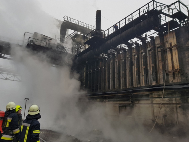 У Кам'янському стався вибух на коксохімічному заводі, п'ятьох осіб госпіталізовано