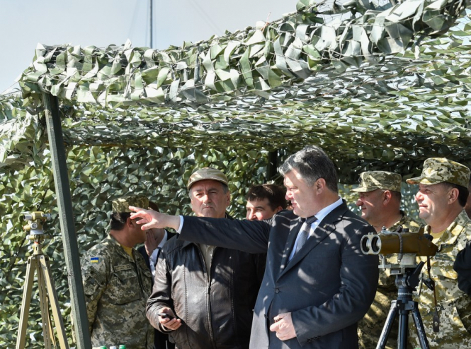 Порошенко взяв участь у випробуваннях новітньої української ракетної техніки