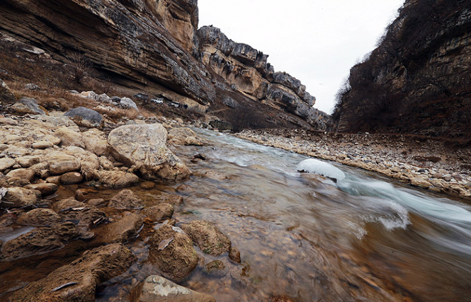 В районе Эльбруса из-за паводка застряли более 200 туристов