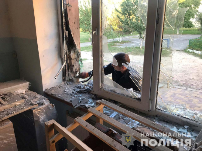 На Рівненщині через конфлікт із підприємцем чоловік підпалив його вантажівку та кинув гранату у будинок