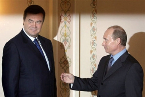 Янукович з Путіним святкують у Севастополі День флоту України
