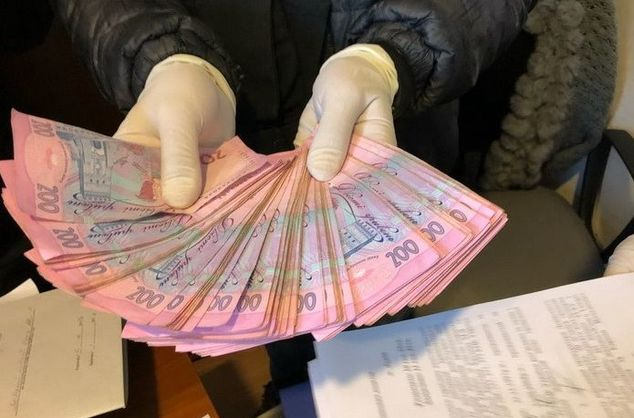 В Запорожской области чиновника ДФС задержали за взятку в сумме 250 тыс грн