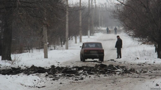 За сутки террористы 42 раза обстреляли Луганщину: двое жителей Попасной погибли