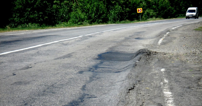 В Украине запустили сайт, где можно следить за расходами на ремонт дорог