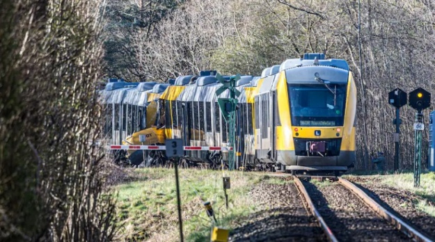 Два поїзди зіткнулися в Данії: щонайменше 17 постраждалих