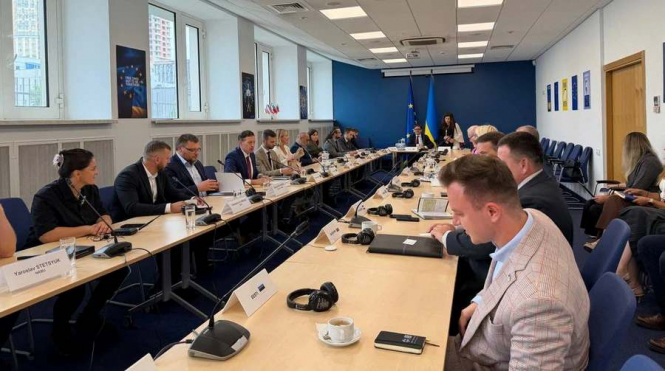ЄС підтримав антикорупційні кроки України після переговорів із НАБУ та САП