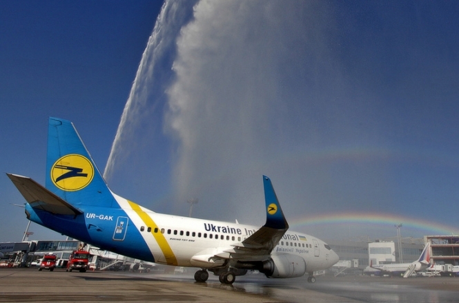 Украинская авиакомпания открывает рейсы в Батуми из трех городов Украины