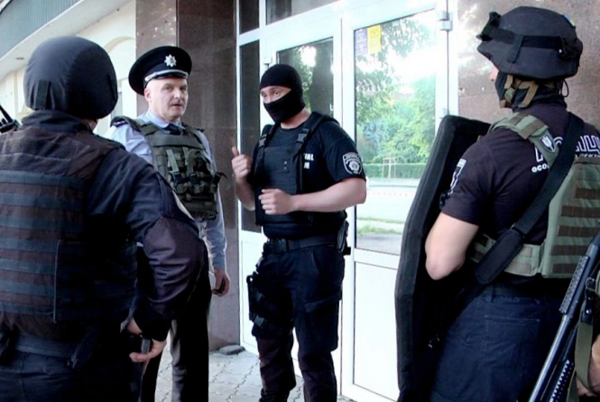 Убийство депутата в Черкассах: Полиция установила личность нападавшего