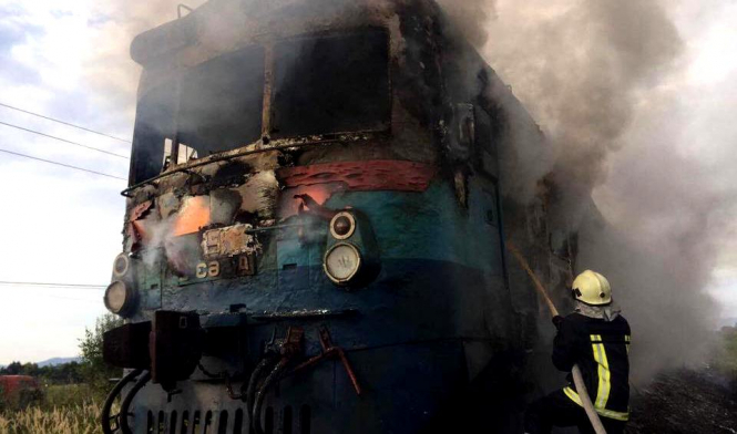 Три поезда с пассажирами загорелся на ходу за последние три дня в Украине - ФОТО