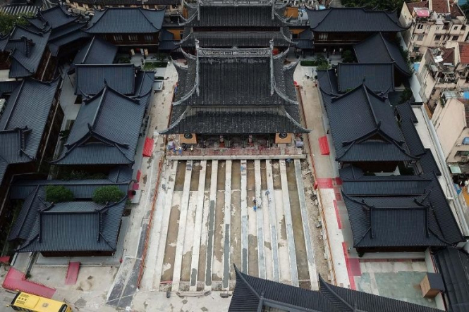 Храм Нефритового Будды в Шанхае подвинут на 30 метров