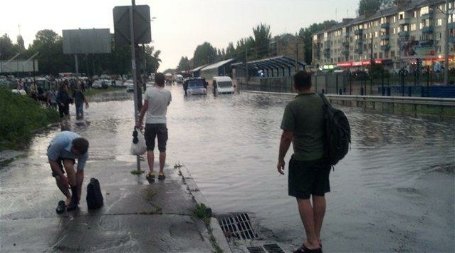 Київ затопило (фото, відео)