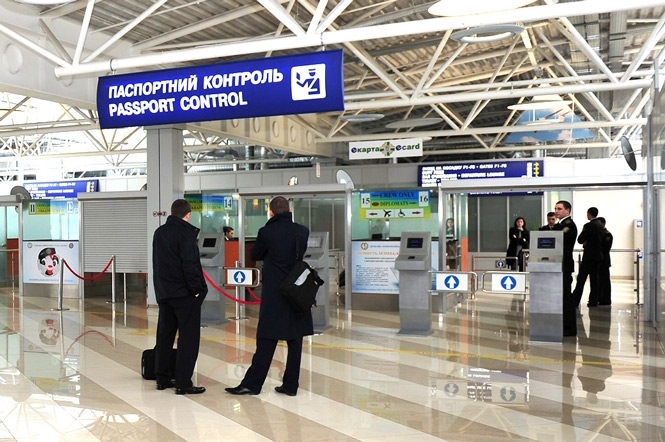 Аеропортам не вдається повернути інвестиції від Євро-2012