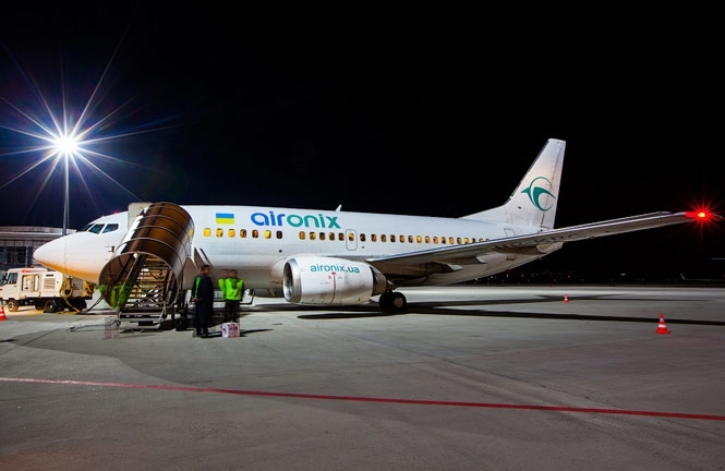 Air Onix призупинила авіаперевезення через борги