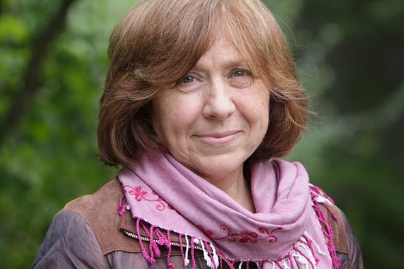 Лауреатка Нобелівської премії з літератури Світлана Алексієвич потрапила в базу 