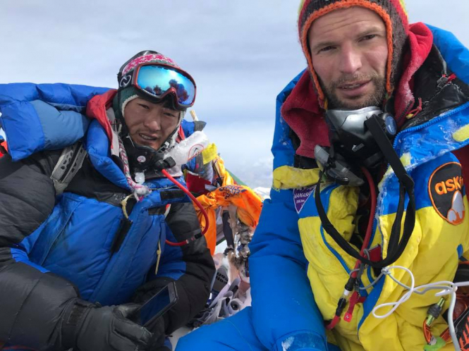 Украинские альпинисты рассказали почему их эвакуировали с Эвереста, - ВИДЕО