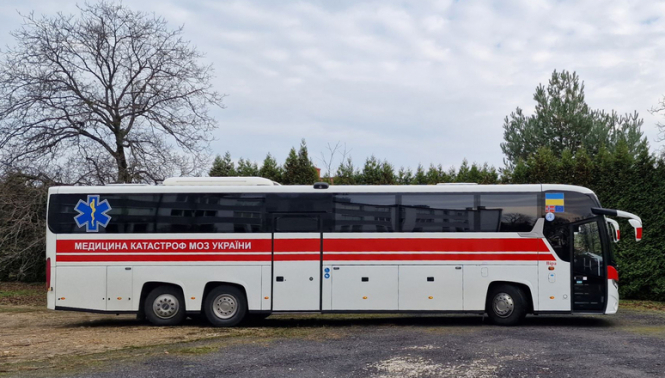 Норвегія передала Україні військові медичні автобуси