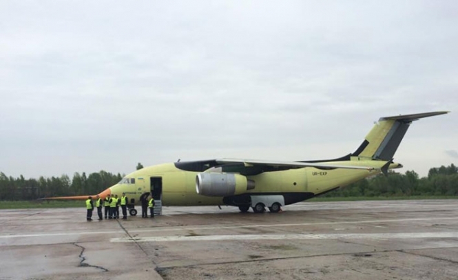 Новинка української авіапромисловості літак Ан-178 здійснив свій перший політ