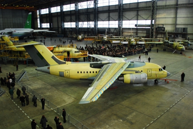 Порошенко дозволив українському авіапрому спільні підприємства