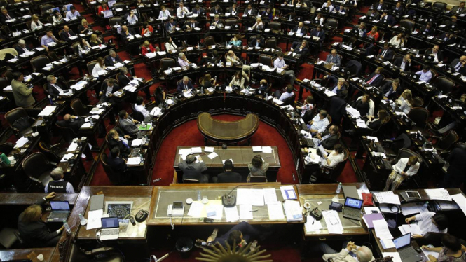 З аргентинського парламенту звільнять 160 прогульників