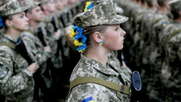 Украинская женщина-военный получила ранения в Донбассе