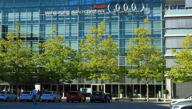 Страйк майже 10 тисяч робітників угорського Дьєра зупинив завод Audi в Німеччині