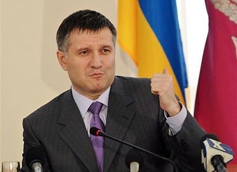 Аваков звільнив голову київської міліції, голову ДАІ та кілька керівників в регіонах
