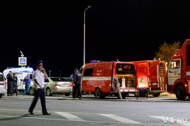 В России катамаран столкнулся с баржей, погибли 10 человек
