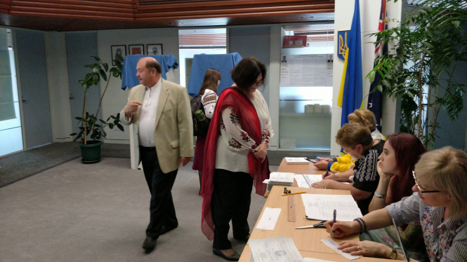 В Австралии завершилось голосование на выборах президента Украины, пришли 99 человек