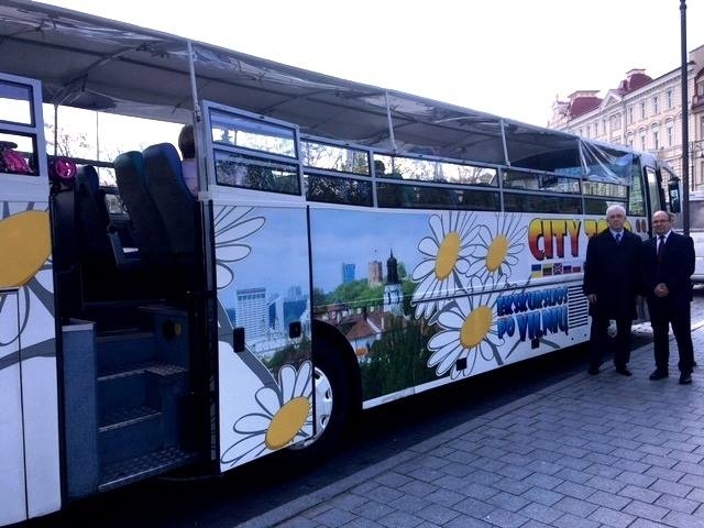 У Вільнюсі їздитимуть туристичні автобуси з аудіогідами українською мовою