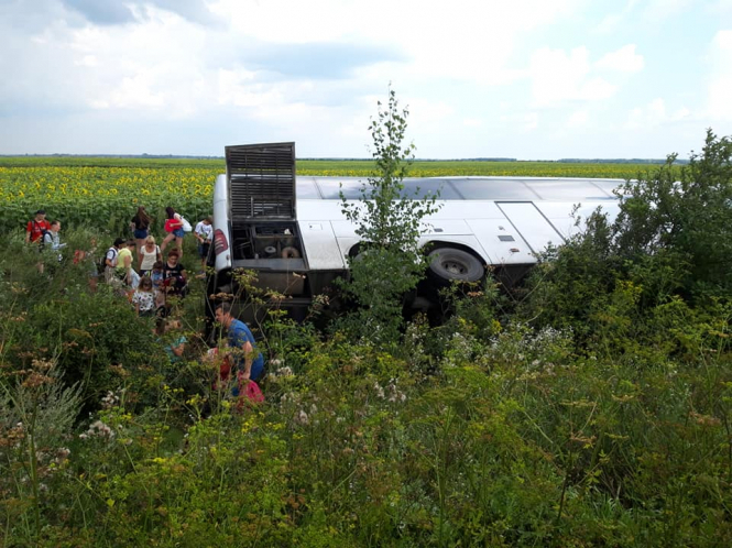 На Волыни перевернулся автобус с белорусскими туристами