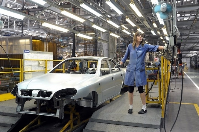 Автопроизводство в Украине упало почти на 40%