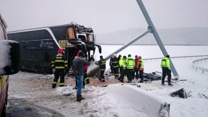 В Словакии разбился автобус с украинцами: погибла женщина, 10 пассажиров ранены