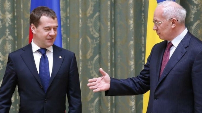 Азаров заявил о возобновлении полноценного сотрудничества между Украиной и Россией 