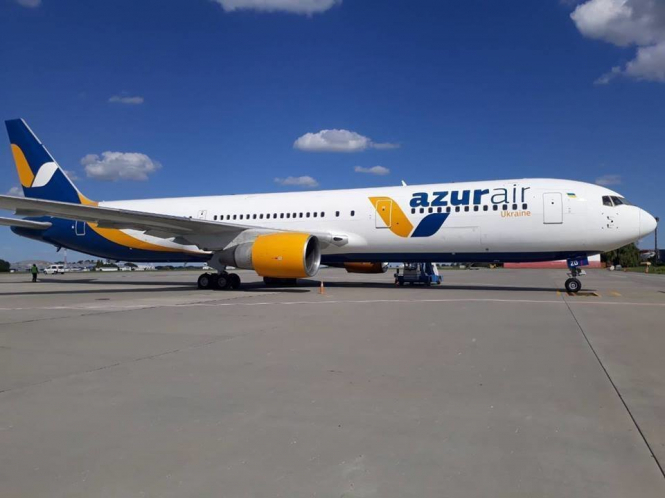 Azur Air Ukraine запустит рейсы на Мальдивы и в Мексику