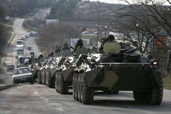 Росія перекидає свої війська та техніку в Україну, - МЗС