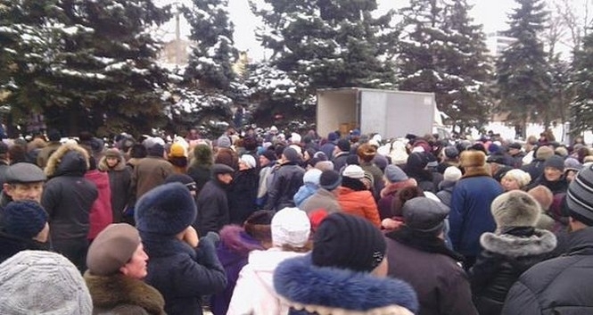 Террористы к приезду Захарченко организовали в Макеевке показательную ярмарку