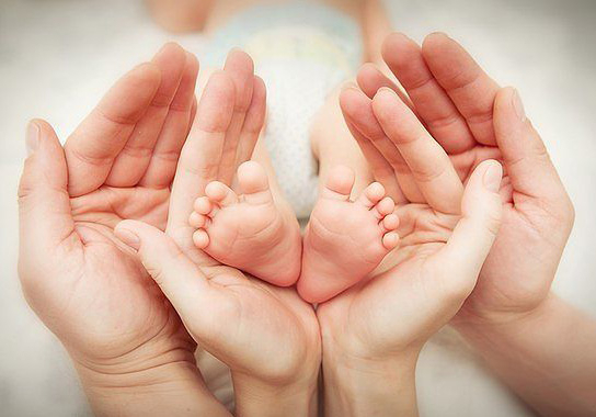 Виплати при народженні чи усиновленні дитини обіцяють збільшити до 50 тисяч грн.