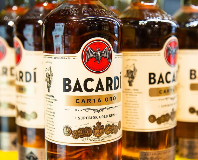 Виробник алкоголю Bacardi, який обіцяв покинути рф, збільшив прибуток у країні втричі