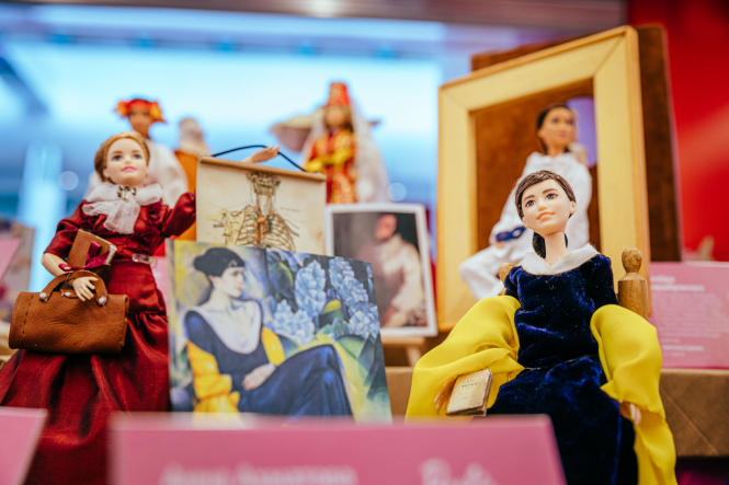 Ляльки Барбі перетворили на образи відомих українок: від Лесі Українки до Alyona Alyona