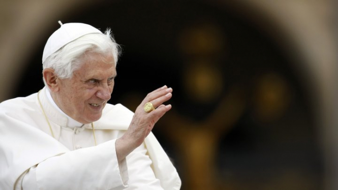 Помер Папа Римський Бенедикт XVI