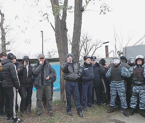Крымские беркутовцы едут в Украину совершать провокации, - МИД