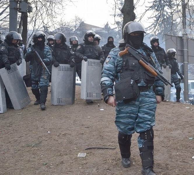 Армія і міліція з народом: офіцери відмовляються служити режиму? - журналіст