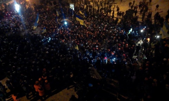 На Майдані побільшало людей: кияни виходять на вулиці