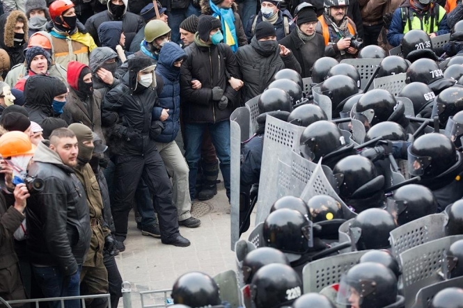 Президент Єврокомісії застеріг владу України від насильства і нагадав про його наслідки